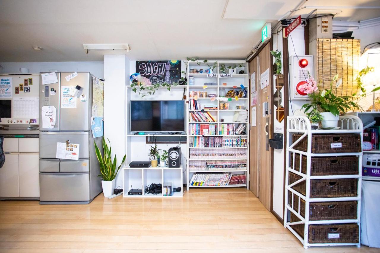 Peace House Sachi Hotel Osaka Bagian luar foto