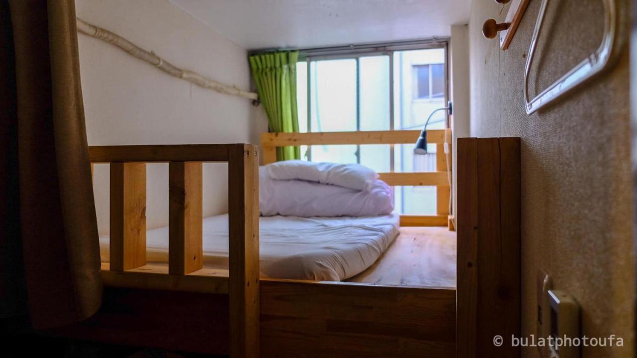 Peace House Sachi Hotel Osaka Bagian luar foto