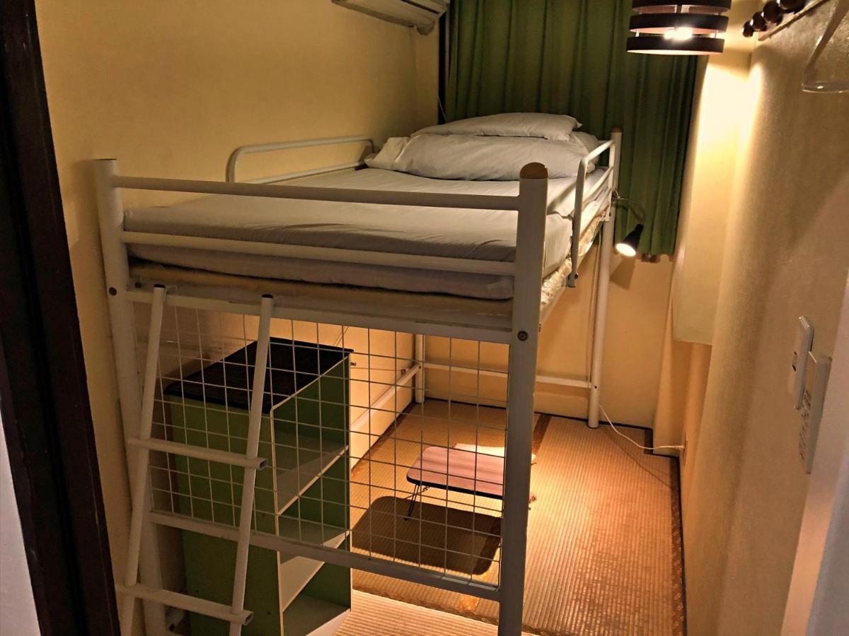 Peace House Sachi Hotel Osaka Bagian luar foto