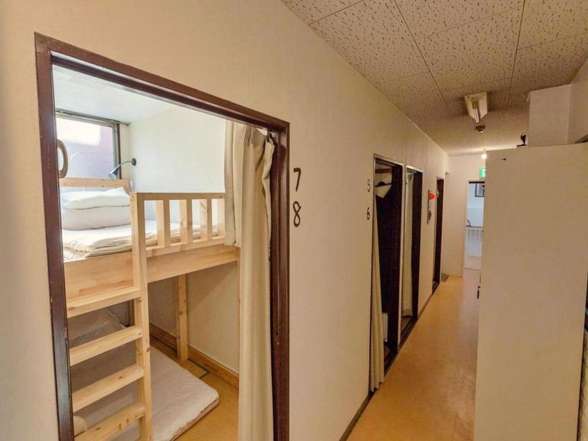 Peace House Sachi Hotel Osaka Bagian luar foto